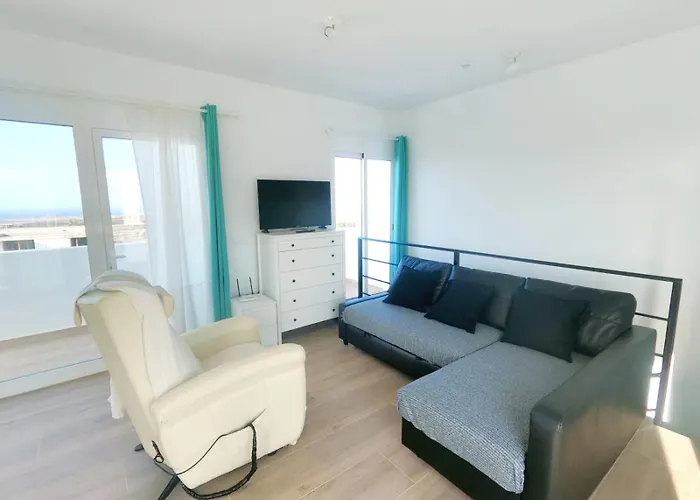 Jardin Del Mar 蒂纳霍